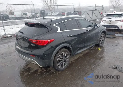 2019 Infiniti Qx30 Luxe z USA, uszkodzony, nr VIN SJKCH5CRXKA007626